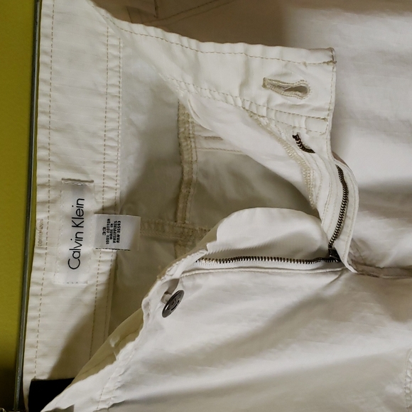 Calvin Klein white men shorts, sz 33 - Picture 3 of 9